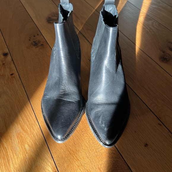 Italian leather Chelsea boot by Scarpedarte - Picture 2 of 6